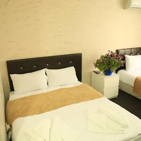 Apartmanhotel Family 3*